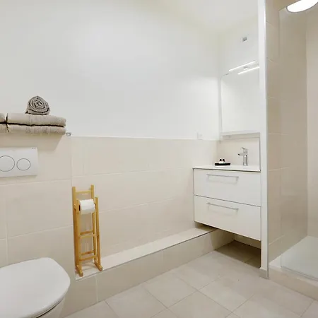 La Alpha 101 - 1 - 4 Pers Apartment *